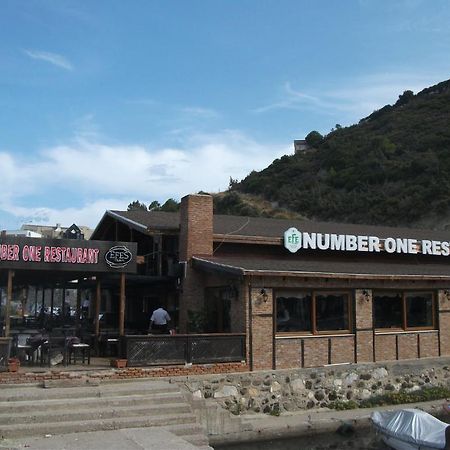 Number One Apart Hotel Karaburun  Exterior foto