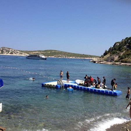 Number One Apart Hotel Karaburun  Exterior foto